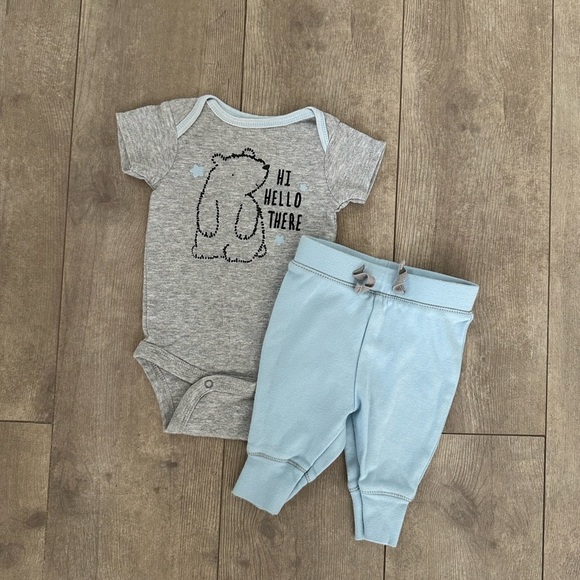 Gerber & cat and Jack 0-3 Month Baby Boy matching outfit set - Picture 2 of 11